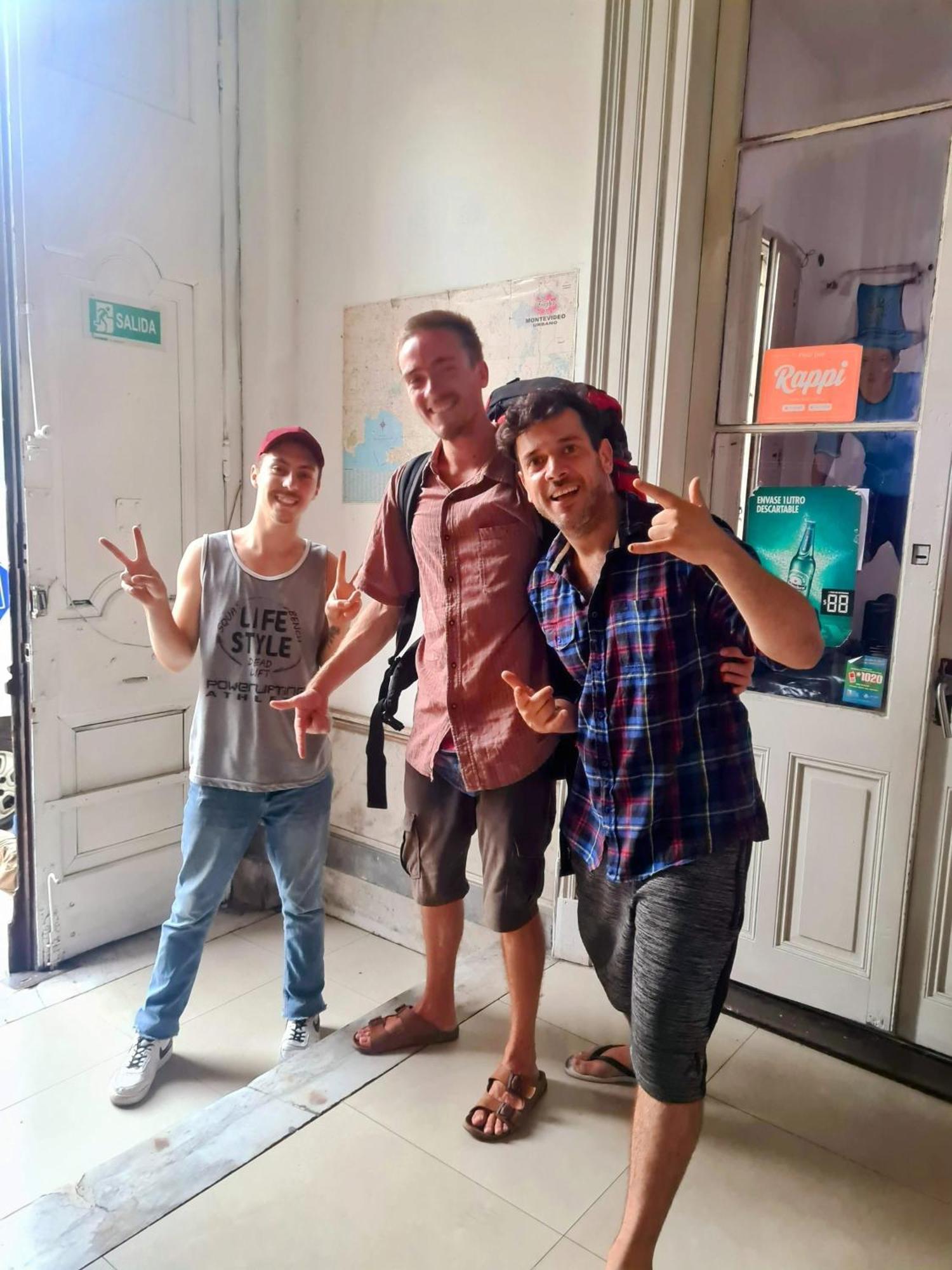 Montevideo Port Hostel Екстер'єр фото