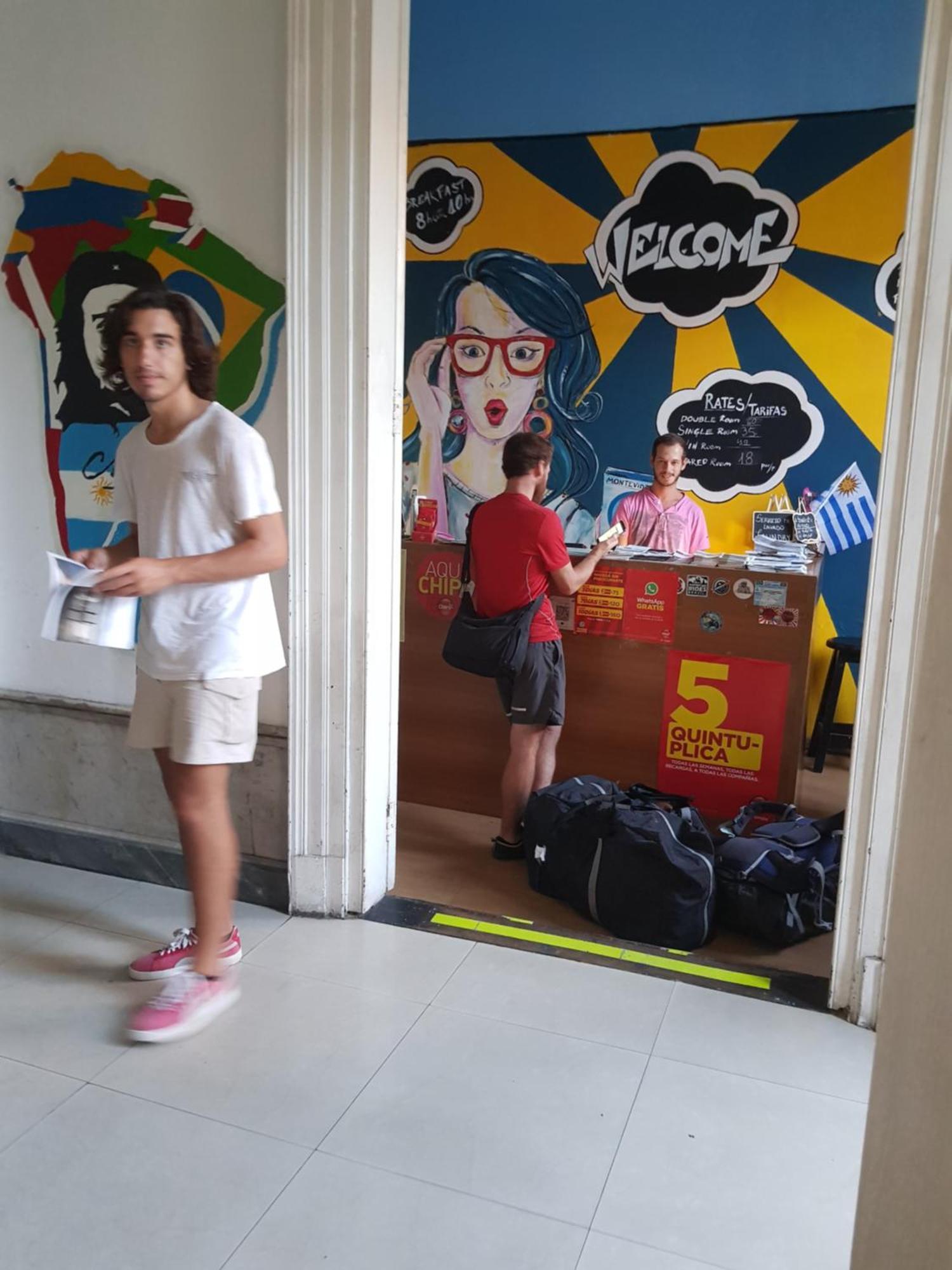 Montevideo Port Hostel Екстер'єр фото